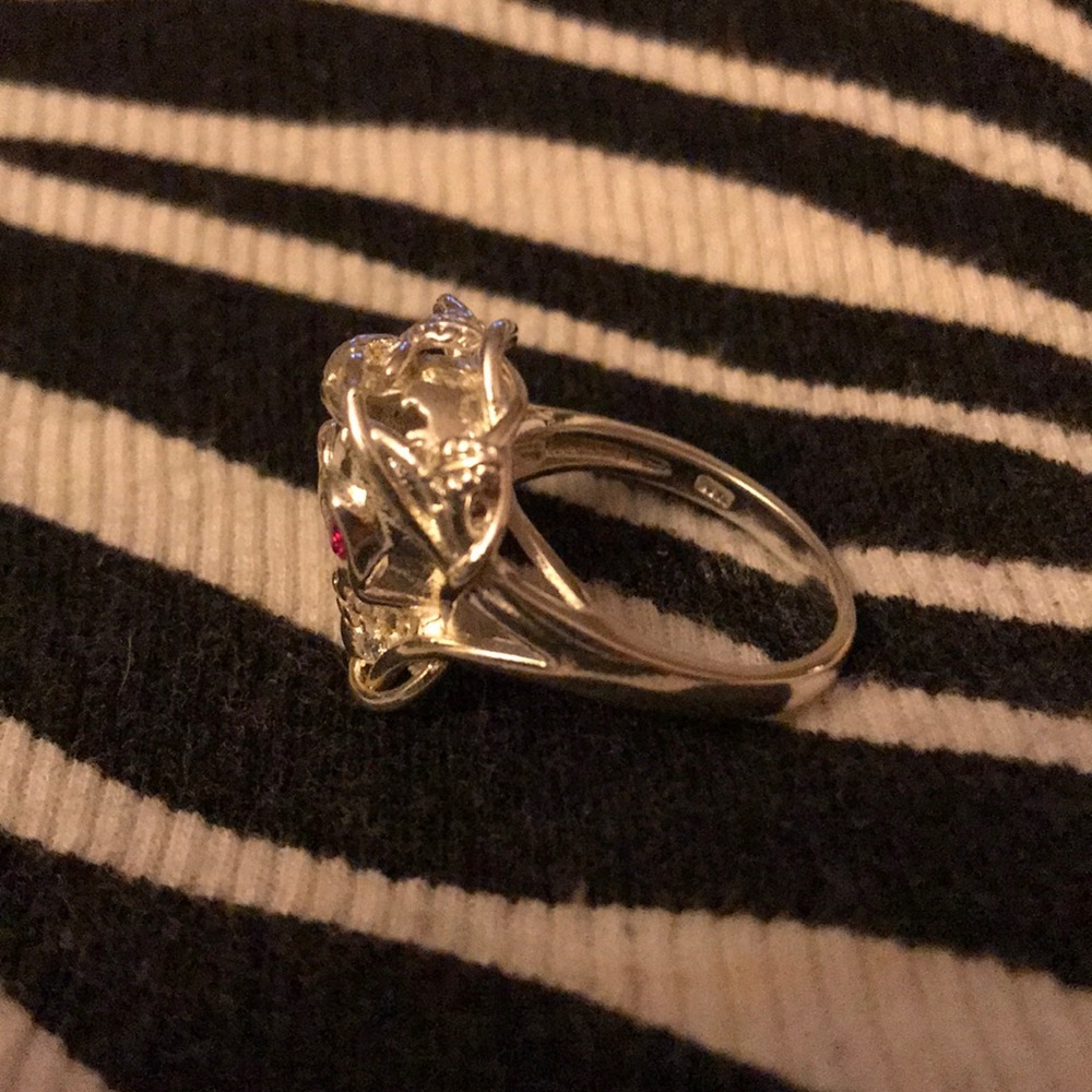 skull ring with thorn crown dark pink topaz eyes